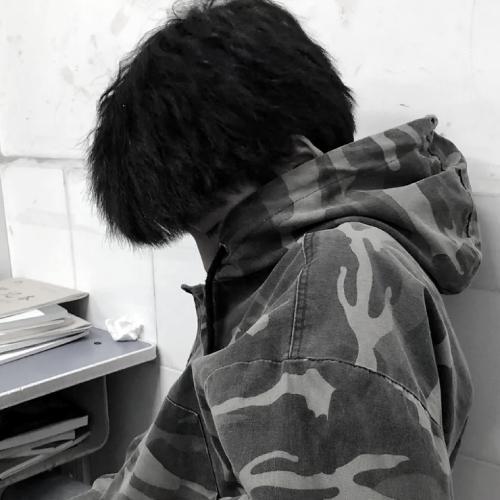 微信帅哥头像帅气潮流有个性，我们用这样的头像来彰显自己的个性