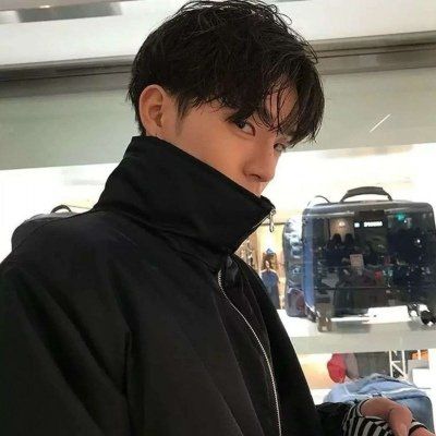 超清ins冷淡风男头 拽酷男头. 凭什么一句对不起就带走我那么多爱和时间。