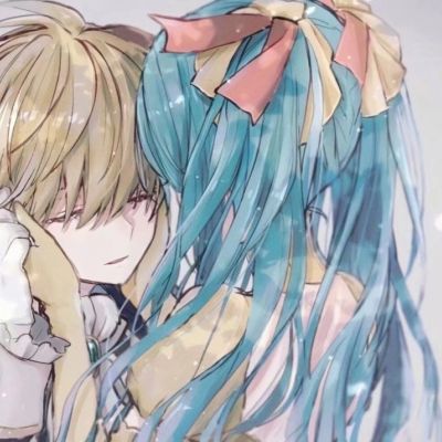 情侣头动漫头像双人,开心的是 陪你的人是我