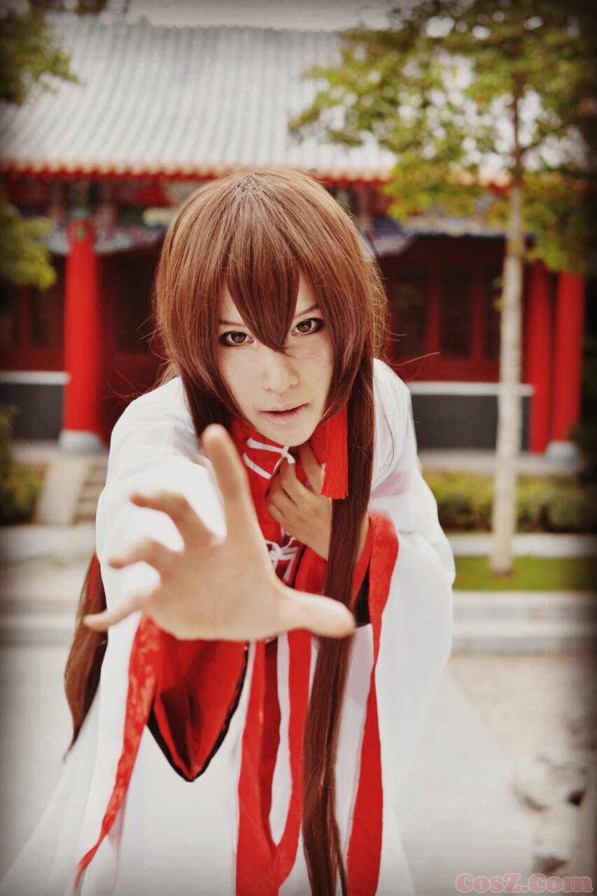 笔染朱砂轻莲步依稀一曲为君舞