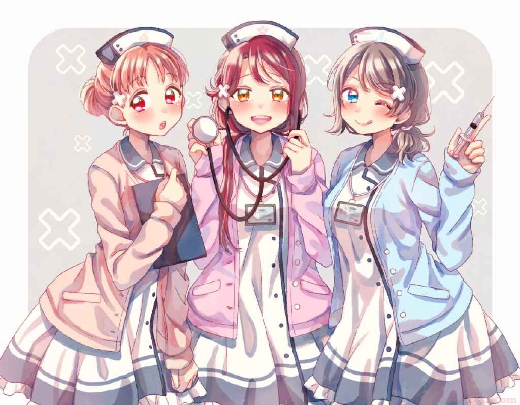 民国时期大户的九姨太穿着这种旗袍配上黑高跟