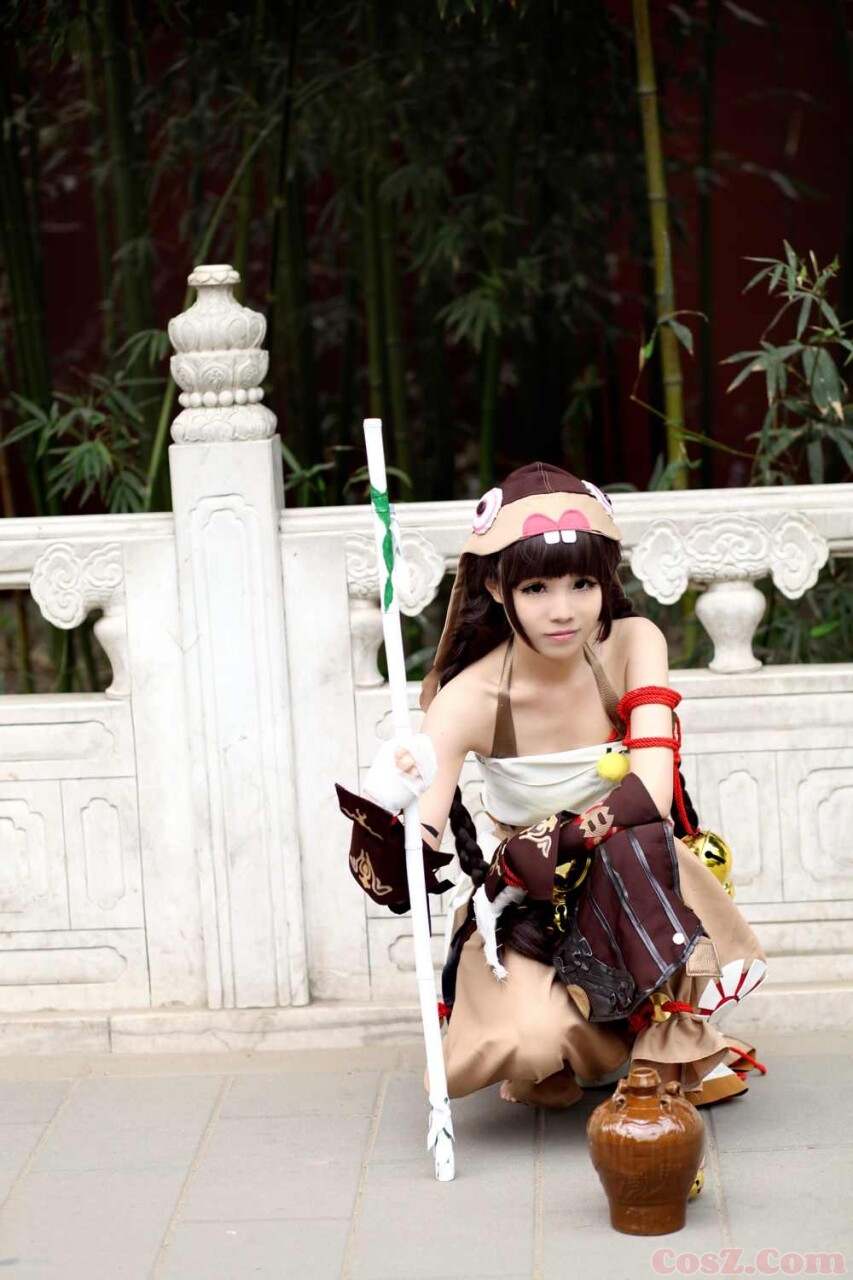 丐帮帮主打的一手打狗棍萝莉外景