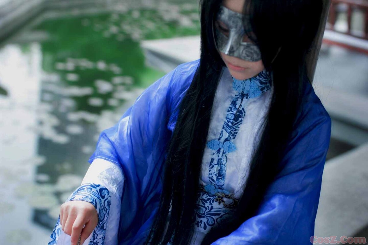 滑君饮残雪假面君