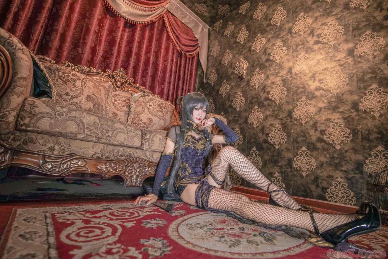 很有御姐味道的一个小姐姐网袜高跟当然不在话下！