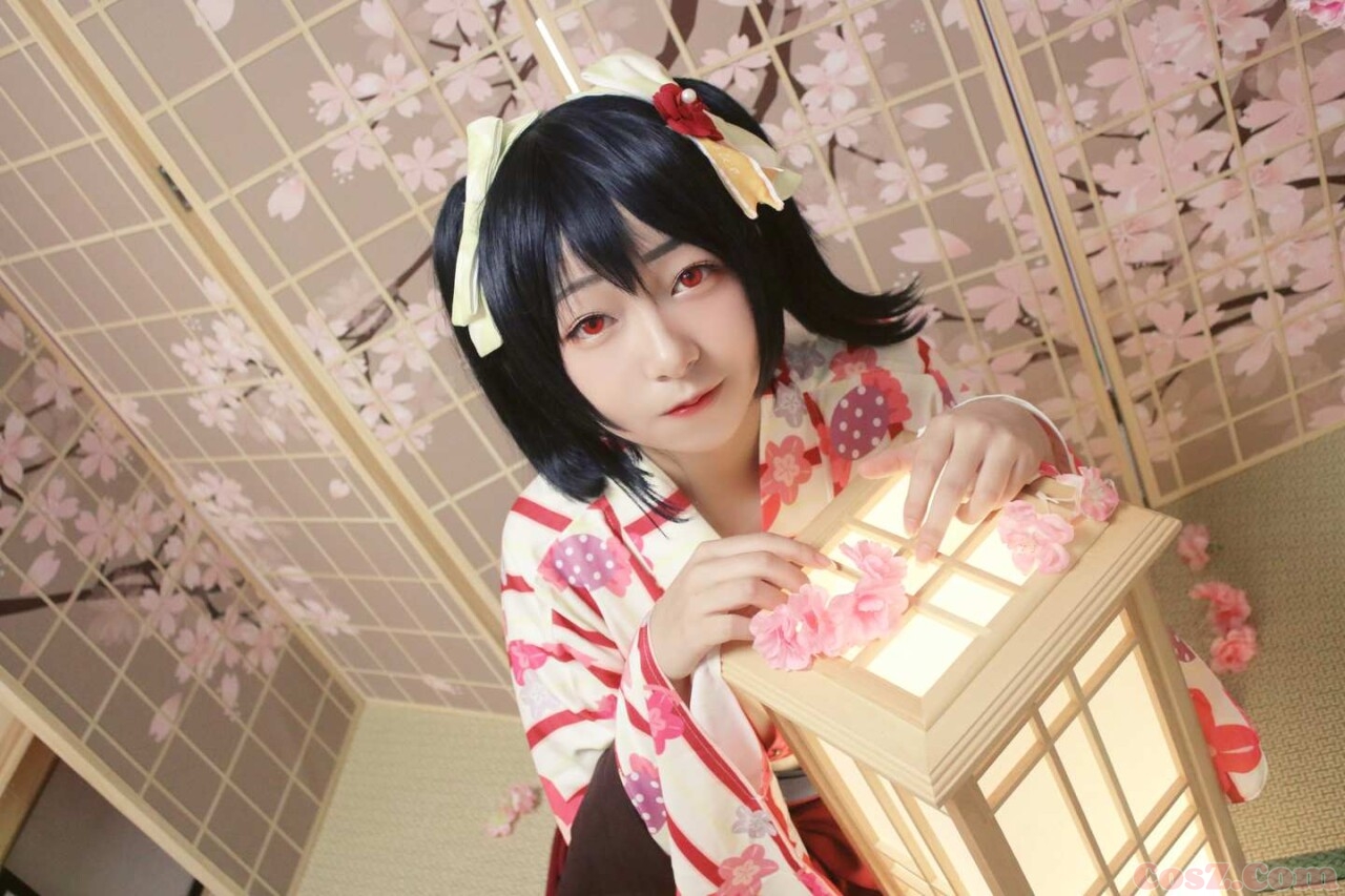 东条希矢泽妮可两只顽皮的小精灵！