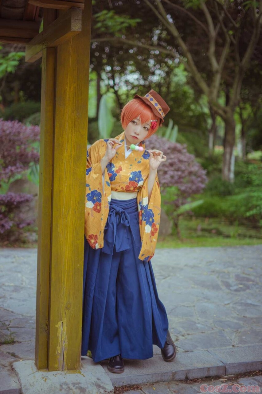 女孩子个子高穿什么多好看尤其是旗袍丝袜照!