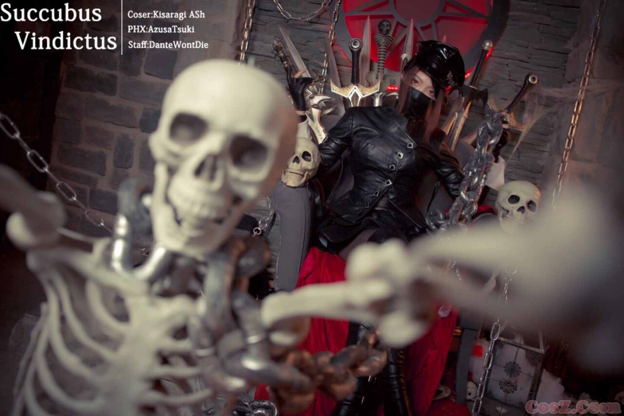 女孩子个子高穿什么多好看尤其是旗袍丝袜照!